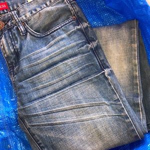 Guess jeans size US 29x30 (look photos)